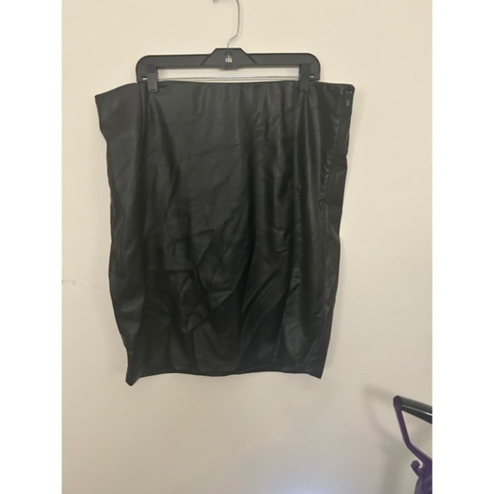 Liverpool Faux Leather Pencil Skirt Black Size 18W NWOT‎ - Picture 4 of 4
